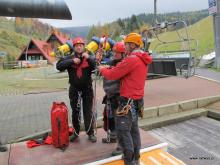 Szkolenie w stacji narciarskiej Dwie Doliny Muszyna – Wierchomla z zakresu ewakuacji kolei linowej w przypadku awaryjnego zatrzymania